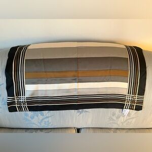 JONES NEW YORK Square Geometric Scarf